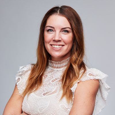 Stephanie Beringhele_HeadShot-resized