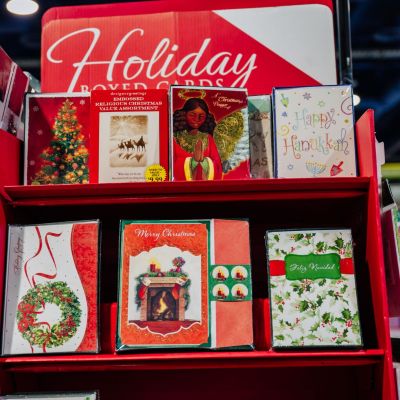 Seasonal & Holiday Merchandise 