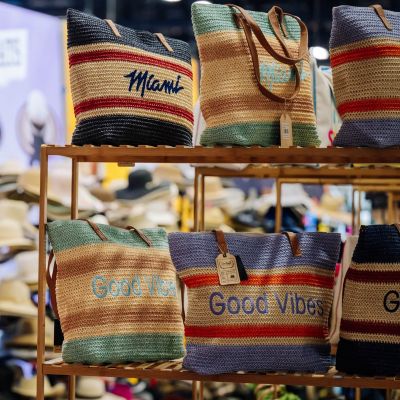 Beach, Outdoor & Resort Items 