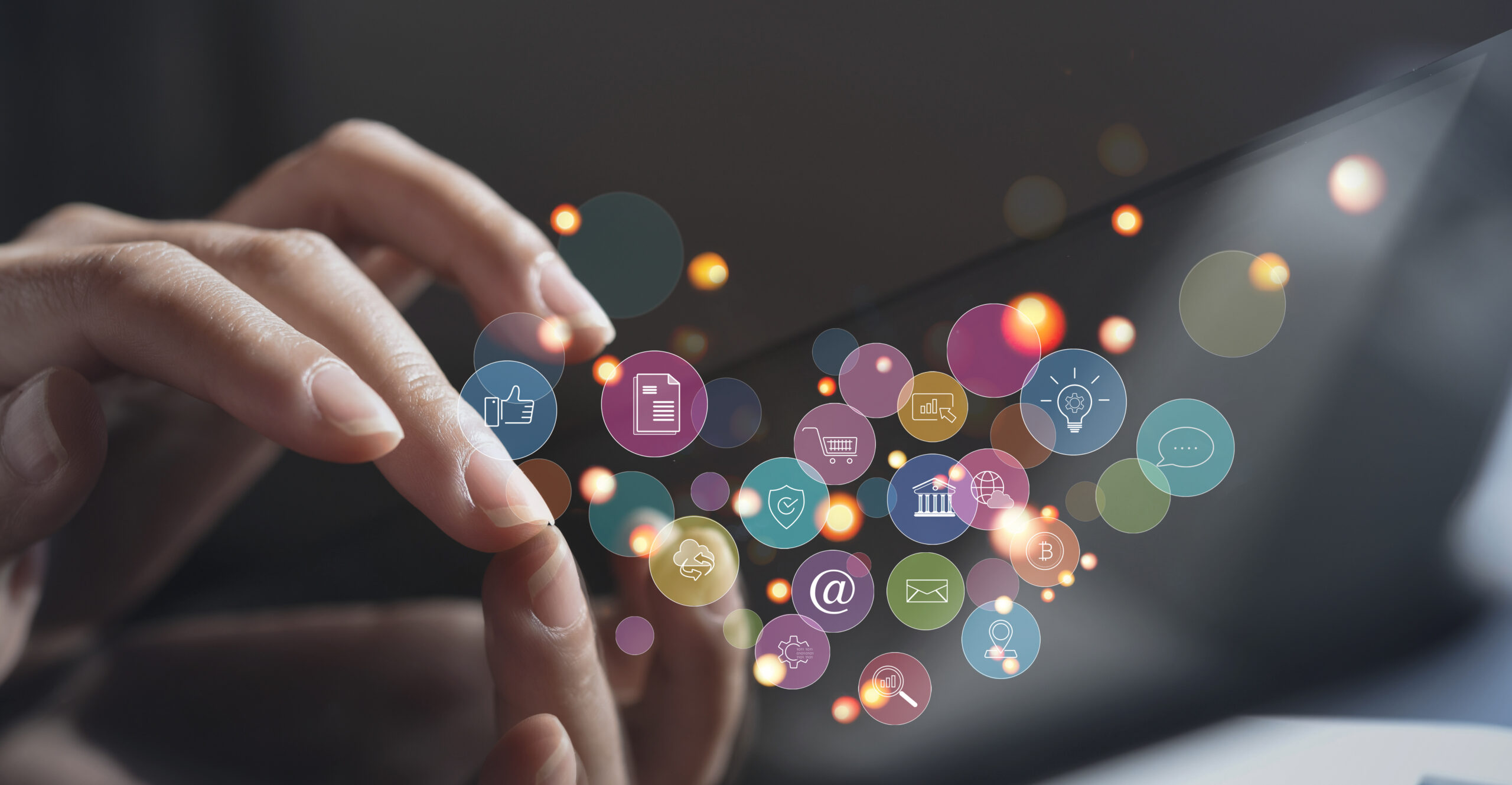 IoT, digital marketing, online shopping concept